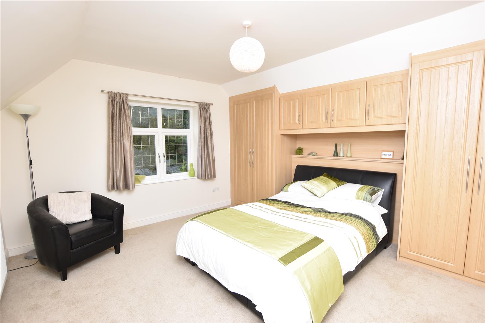 BEDROOM 2 (FRONT)